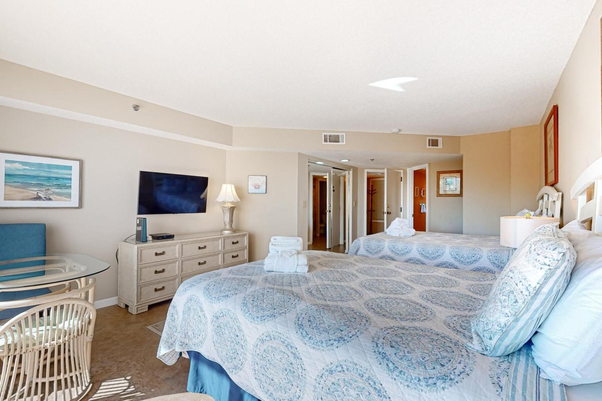 Villamare Hilton Head Island Room photo