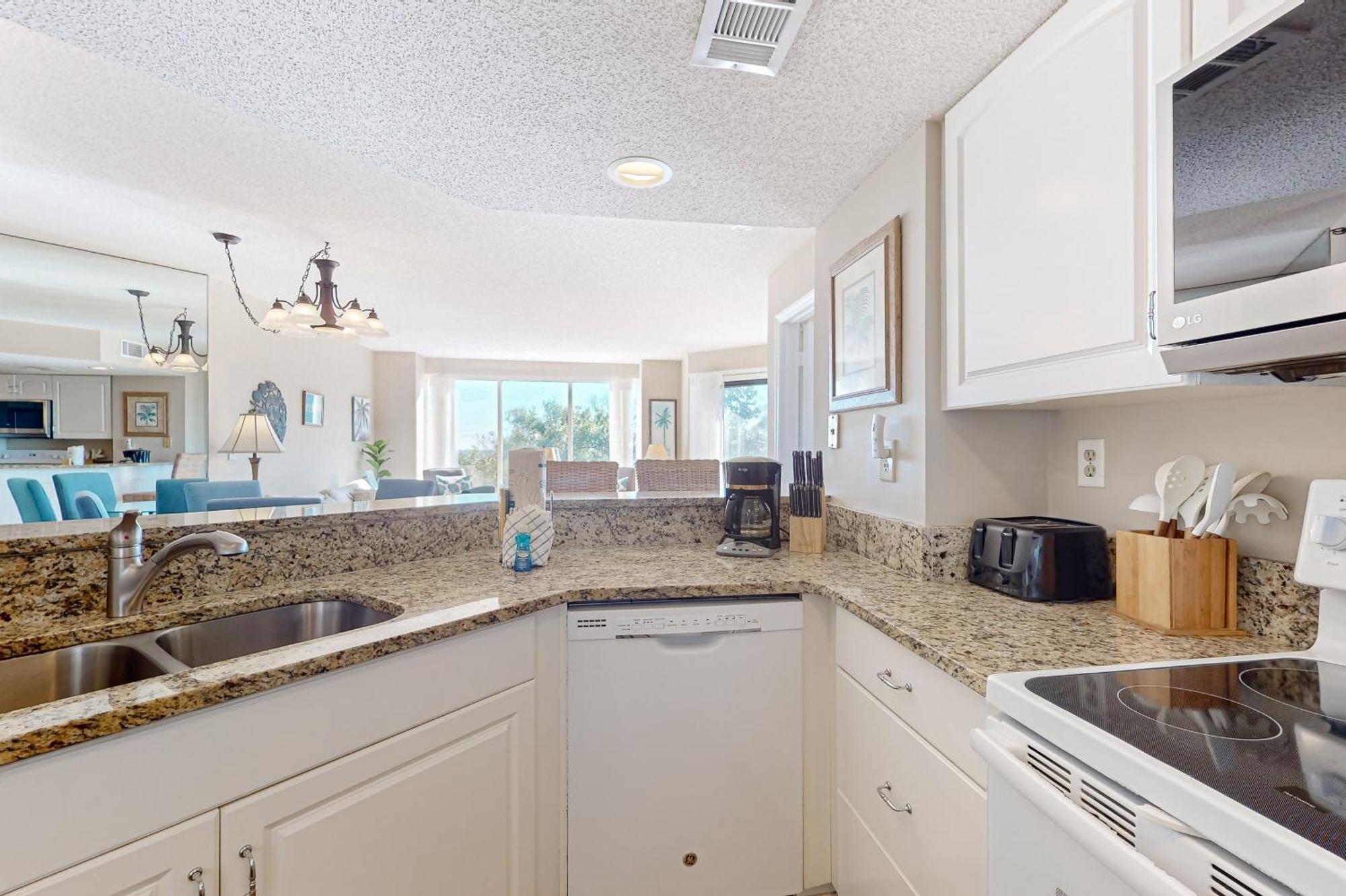 Villamare Hilton Head Island Room photo